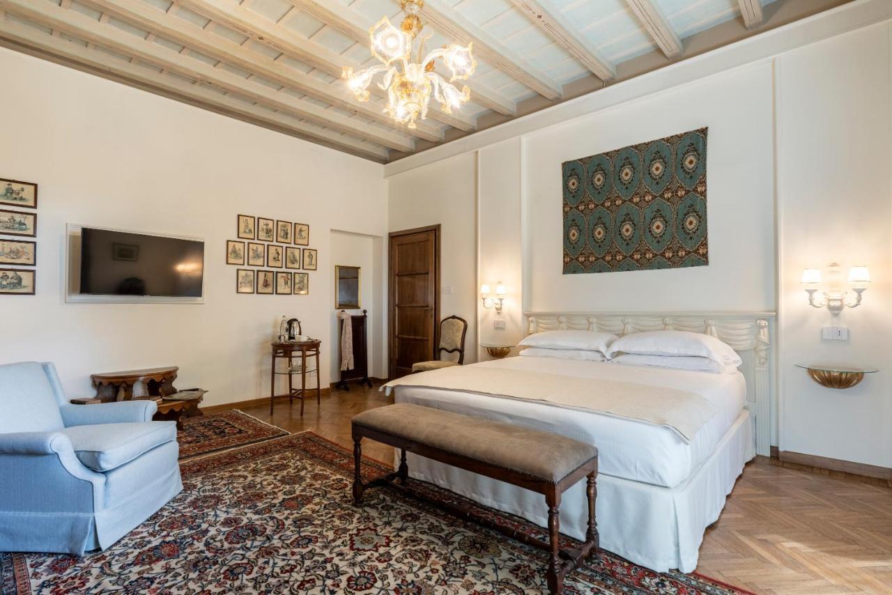 Foresteria Di Palazzo Radici Бергамо Экстерьер фото